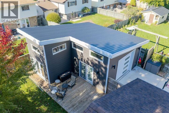 Property Photo:  477 Treewood Crescent  ON N7S 5B2 