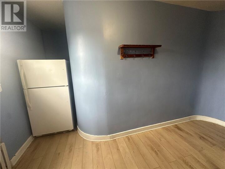 Property Photo:  56 Riverside Drive Unit# 2  ON P3E 1G6 