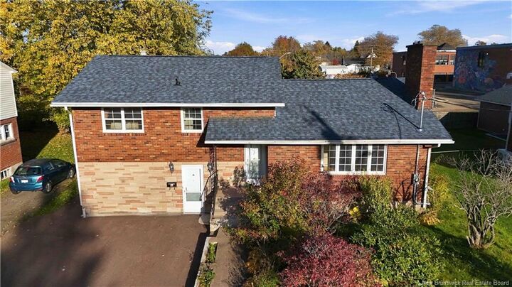 Property Photo:  53 Macbeath Avenue  NB E1C 6Z2 