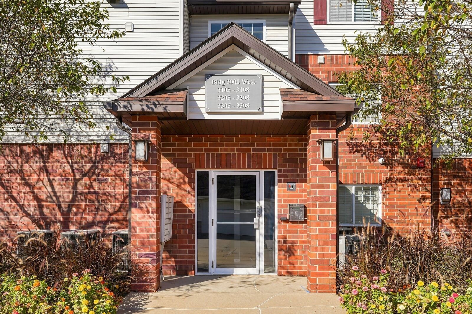 Property Photo: 6440 Ep True Parkway 3106 IA 50266