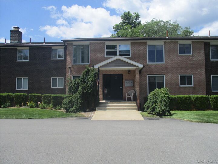 Property Photo:  2 Barnett Drive 3  NY 10950 
