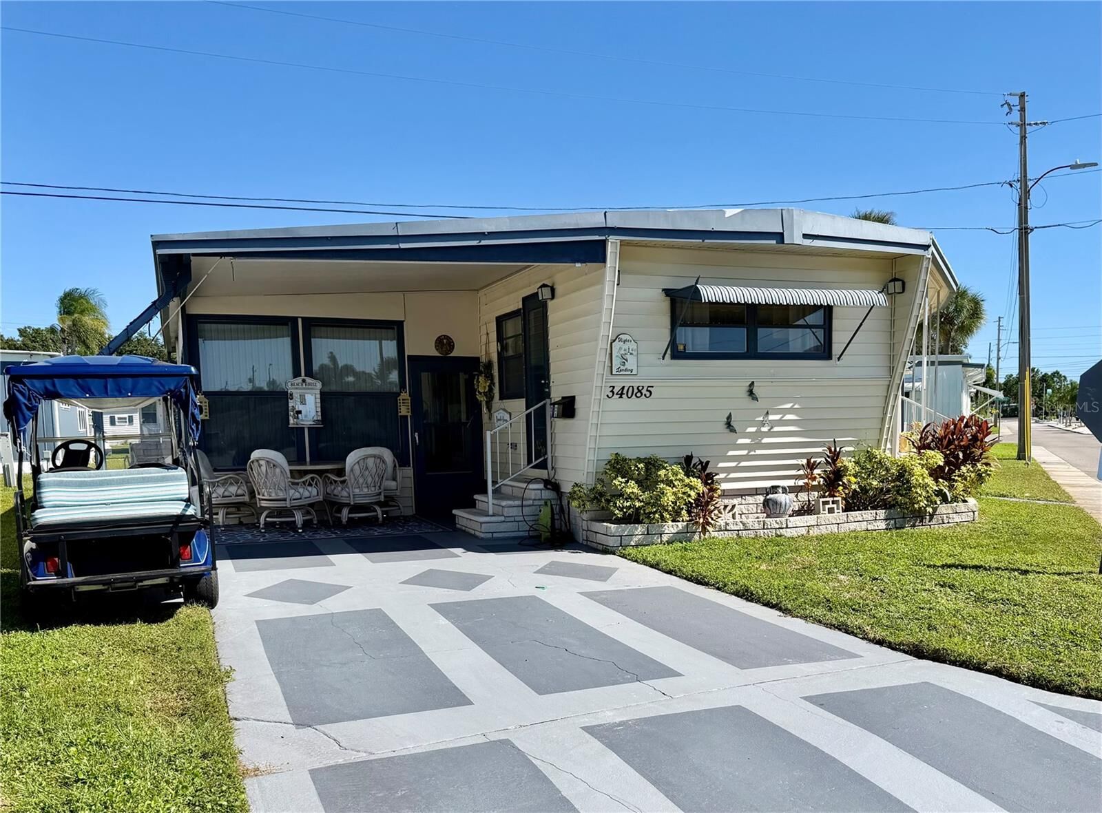 Property Photo:  34085 Alamanda Drive N  FL 33781 