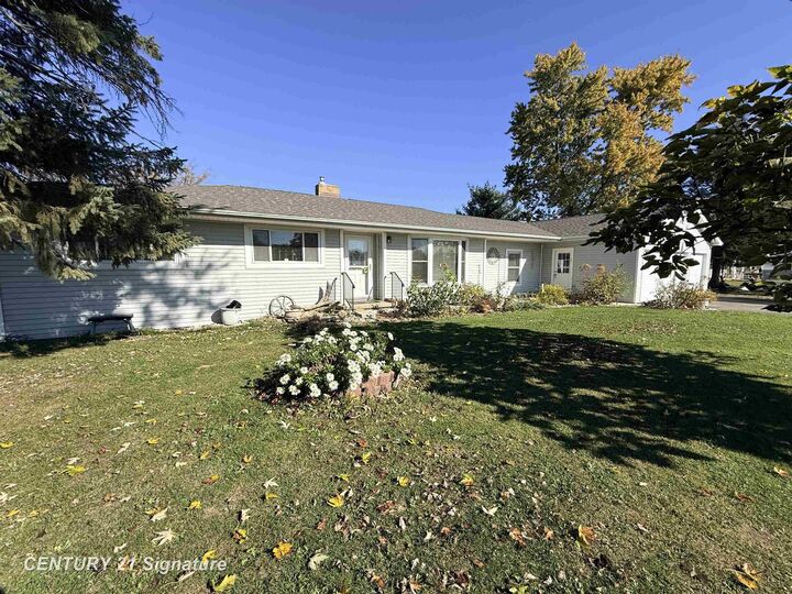 Property Photo:  7464 Reid Road  MI 48473 