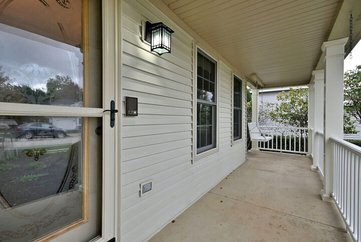 Property Photo:  422 Atlantic Lane  IL 60007 