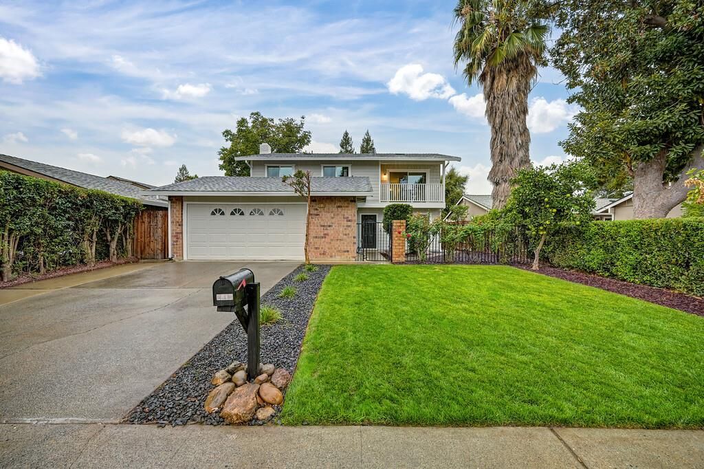 Property Photo: 2613 Yuma Circle CA 95827