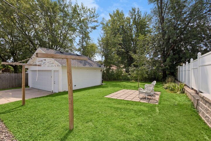 Property Photo: 180 Westchester Drive MN 55118