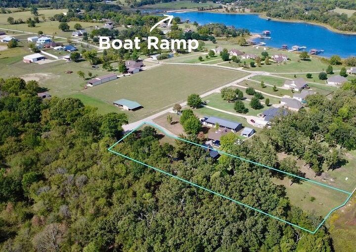 Property Photo: 393 Rs County Road 3390 TX 75440
