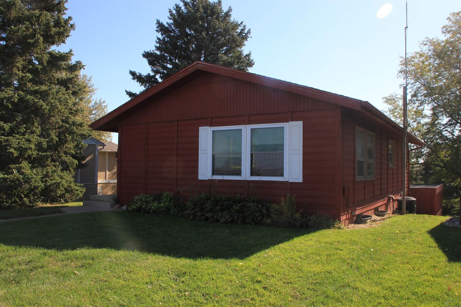 Property Photo: 125 Northshore Dr SD 57049