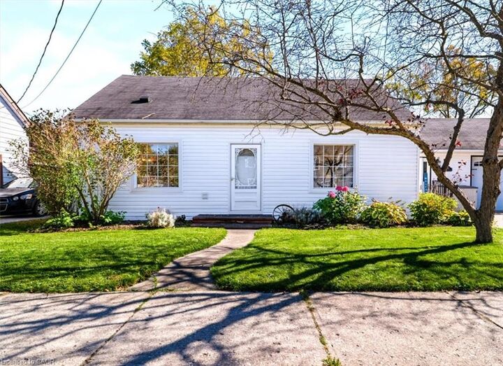 Property Photo:  353 Main Street  ON N4B 2M9 