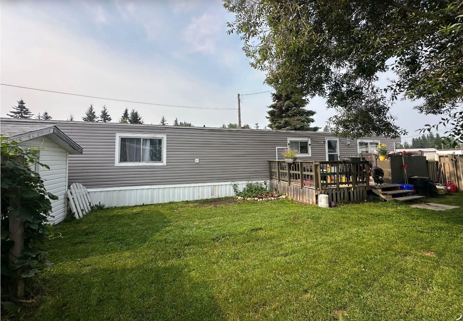 Property Photo:  851 63 Street 75  AB T7E 0A2 