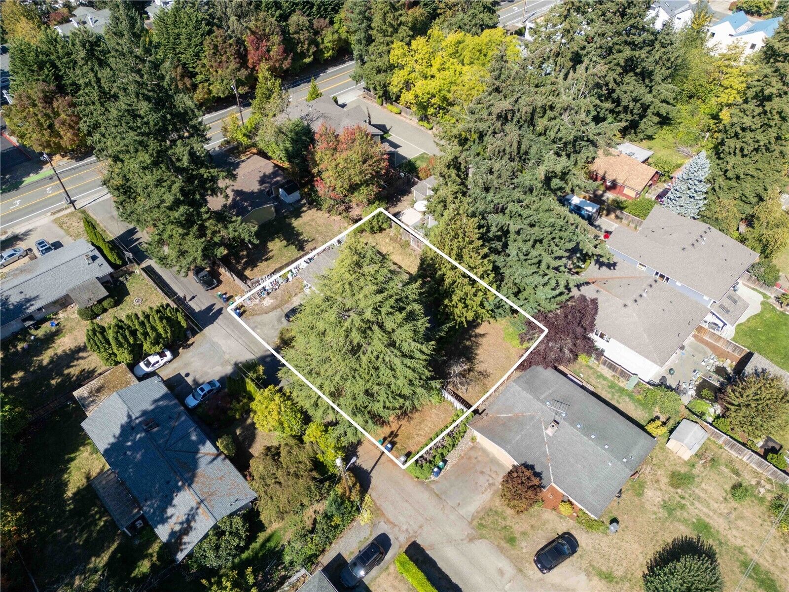 Property Photo: 12420 NE 87th Street WA 98033