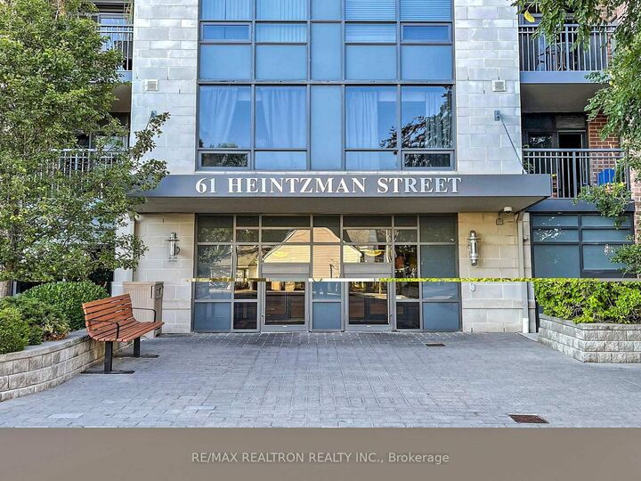 Property Photo:  61 Heintzman Street Ph1610  ON M6P 5A2 