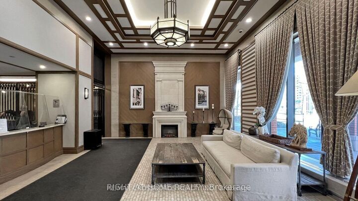 Property Photo:  800 Lawrence Avenue W 605  ON M6A 0B1 