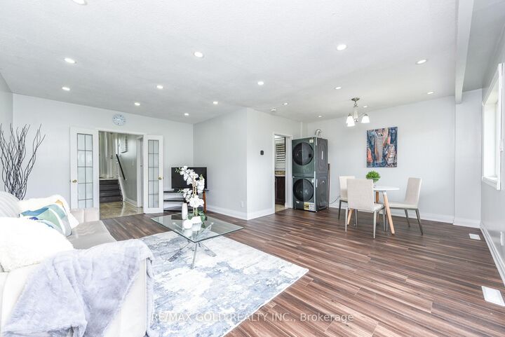 Property Photo:  3773 Darla Drive  ON L4T 2E1 