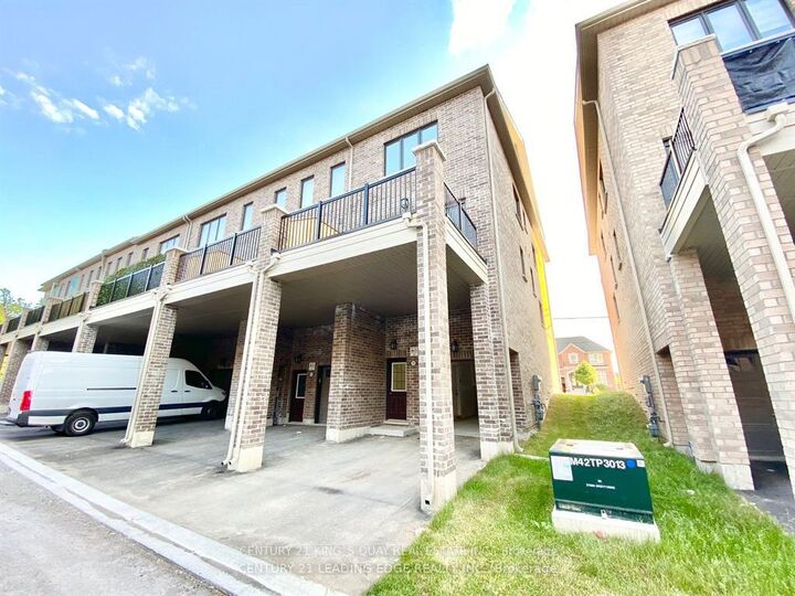 Property Photo:  10929 Victoria Square Boulevard  ON L6C 0Z3 