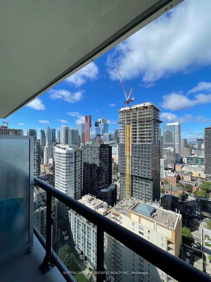 Property Photo:  77 Mutual Street 3107  ON M5B 2A9 