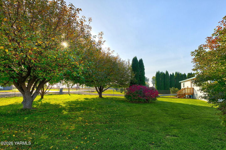 Property Photo:  2460 Duffield Rd  WA 98936 