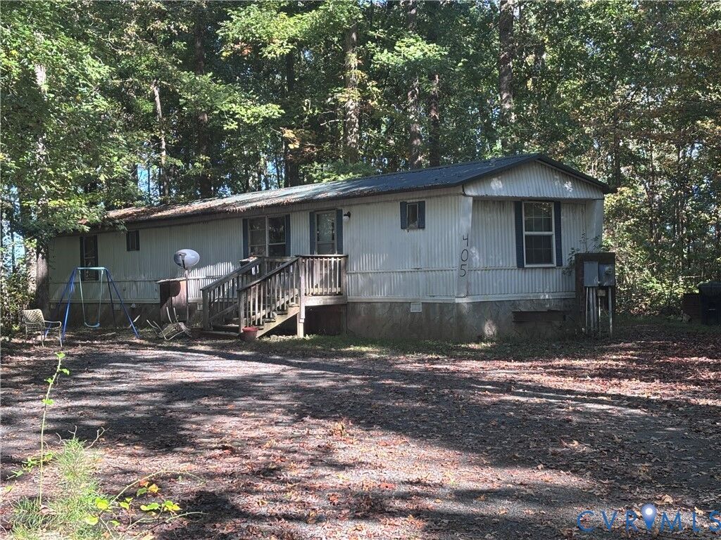 Property Photo:  405 Goshen Road  VA 23040 