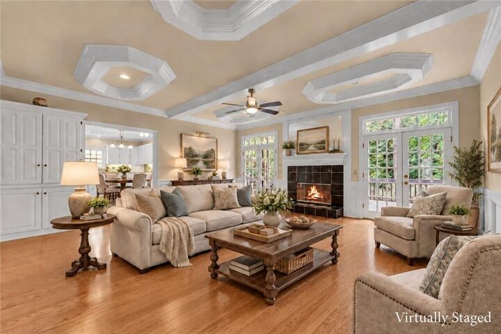 Property Photo:  1070 Abingdon Lane  GA 30022 