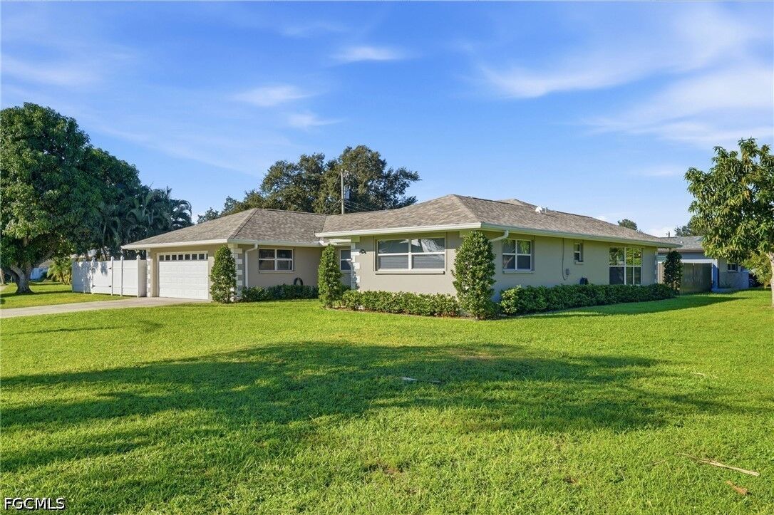 Property Photo: 5654 Natoma Drive FL 33919