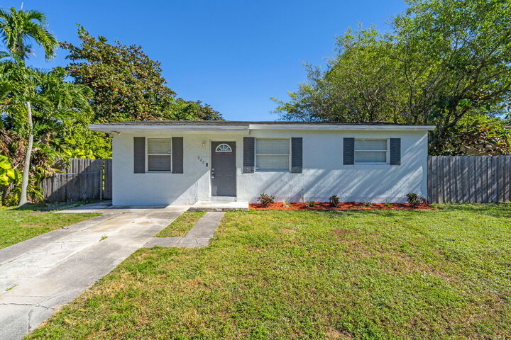Property Photo: 880 NW 33rd Terrace NW FL 33311