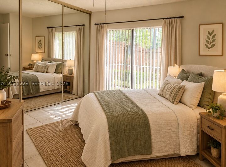Property Photo: 131 Heritage Way 131 FL 33407