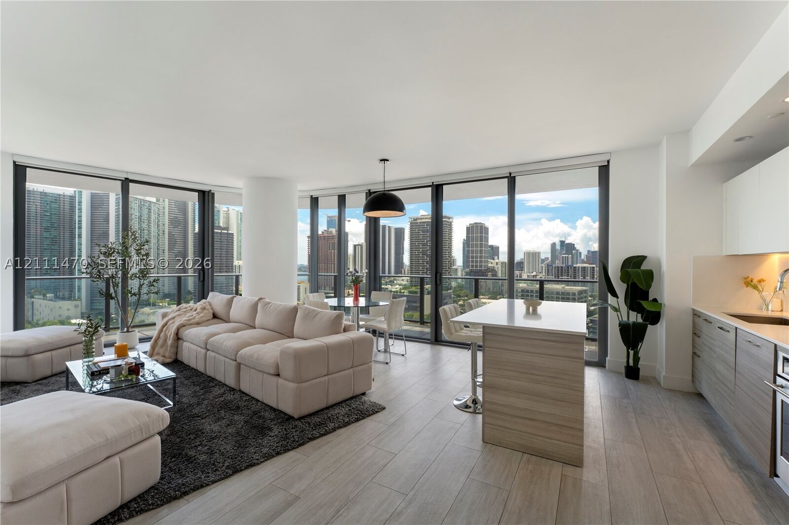 Property Photo:  121 NE 34th St 2204  FL 33137 