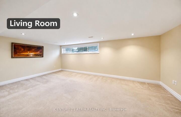 Property Photo:  402 Palmer Avenue  ON L4C 1P8 
