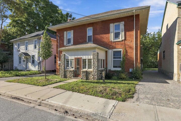 Property Photo:  42 Wellington Street  ON K9V 3N3 