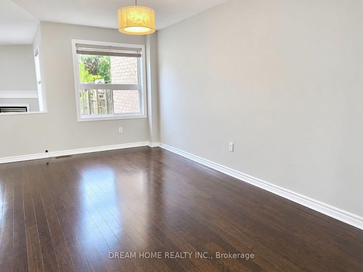 Property Photo:  137 Kimono Crescent  ON L4S 2A5 