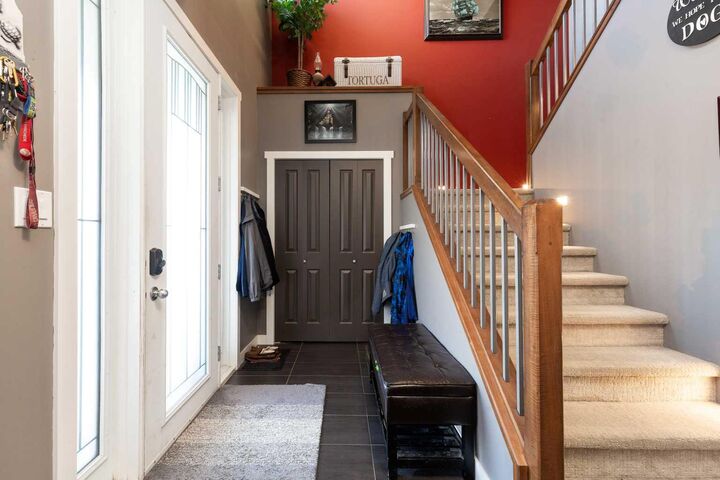 Property Photo:  652 19 Street  AB T0L 0Z0 