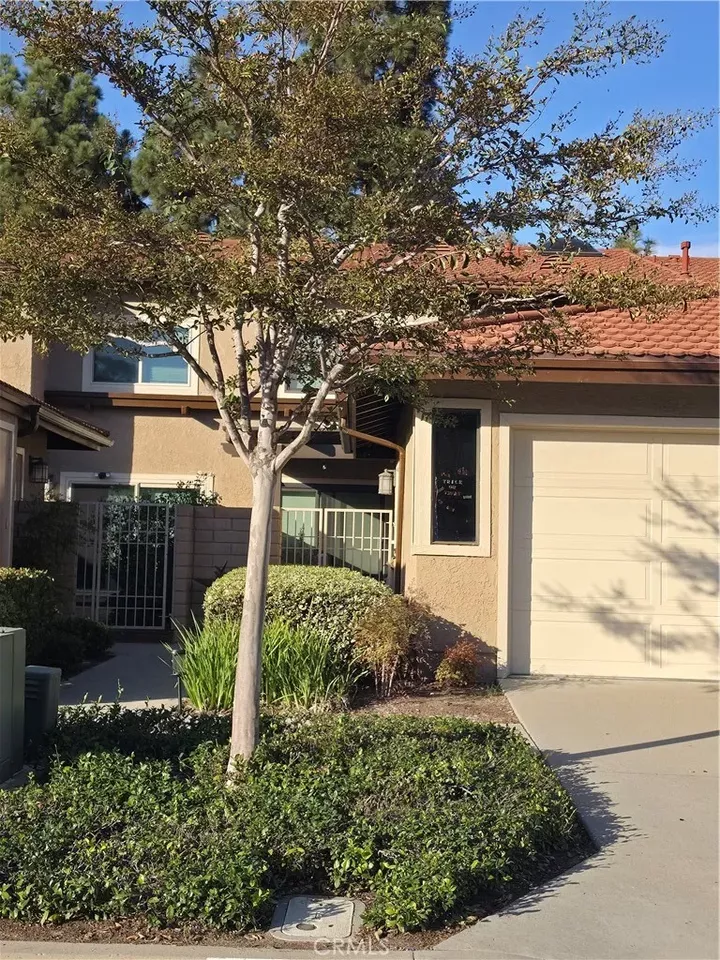 Property Photo: 25585 Breezewood CA 92629