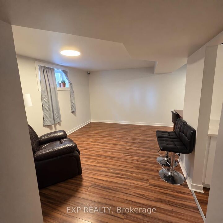 Property Photo:  16 Lucas Avenue Lower  ON L4N 9N1 