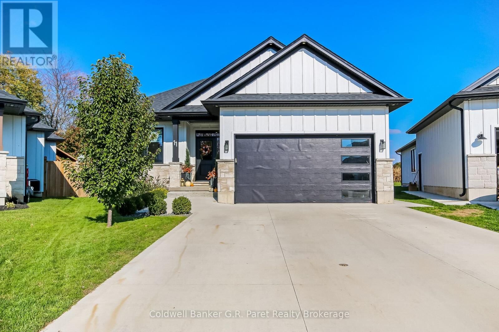 Property Photo: 11 Macneil Court ON N0J 1T0