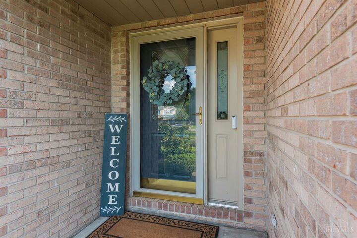 Property Photo:  3815 Cunningham Court  OH 45011 