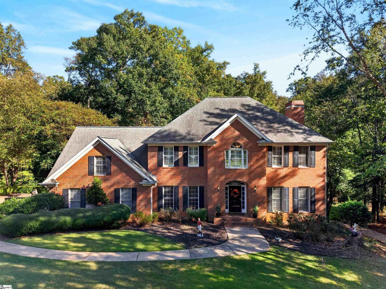 Property Photo: 833 Oakcrest Road SC 29301