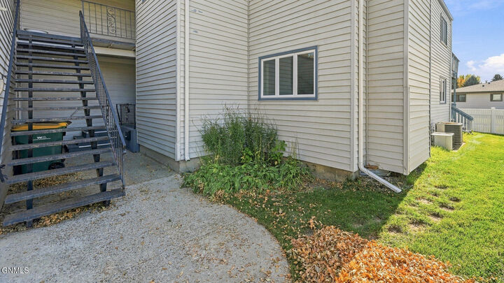 Property Photo:  105 Boise Avenue  ND 58504 
