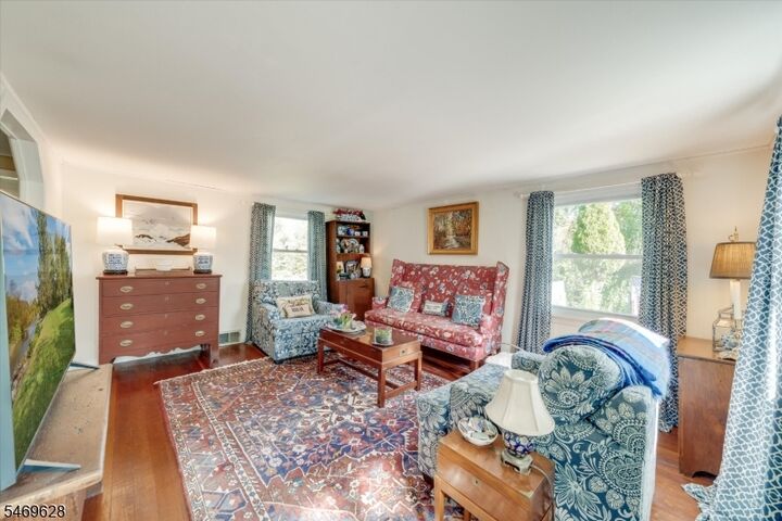 Property Photo:  108 Bartley Rd  NJ 07853 