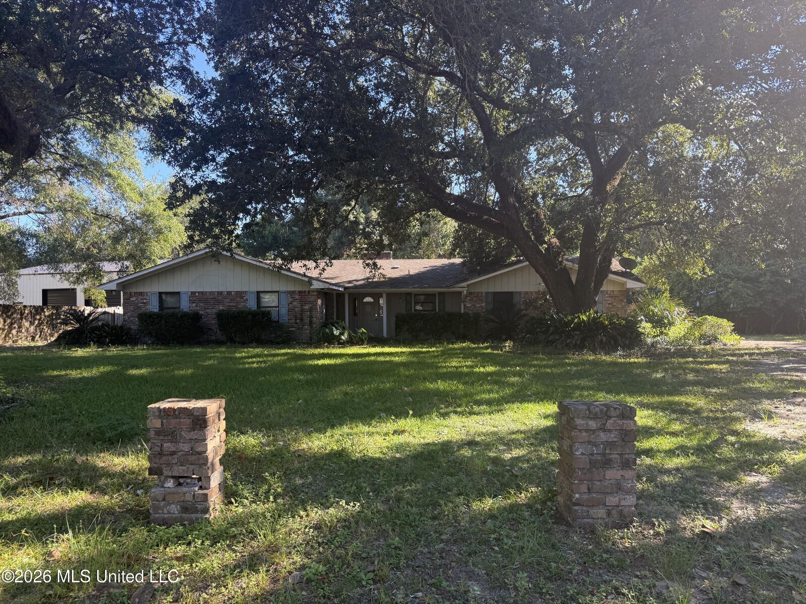 Property Photo:  221 24th Street  MS 39507 