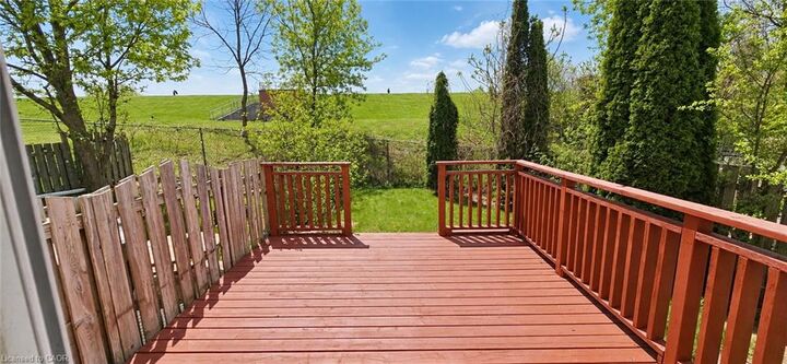 Property Photo:  24 Hartley Court  ON N1R 8J4 