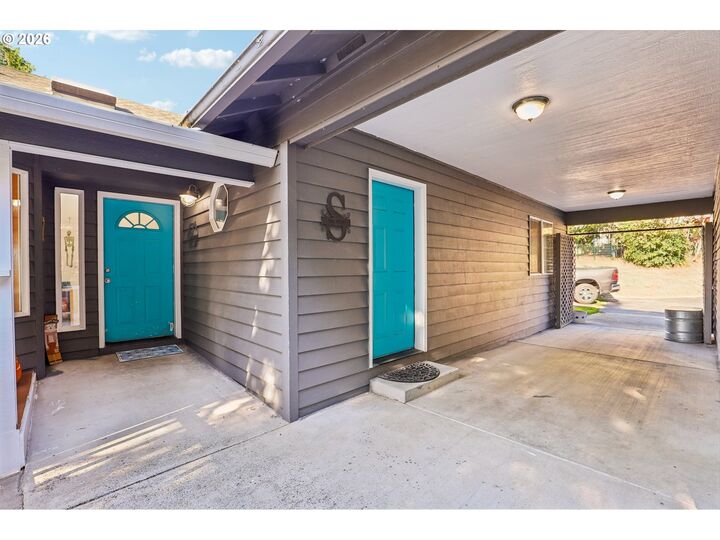 Property Photo:  133 Sunnyside Dr  WA 98626 