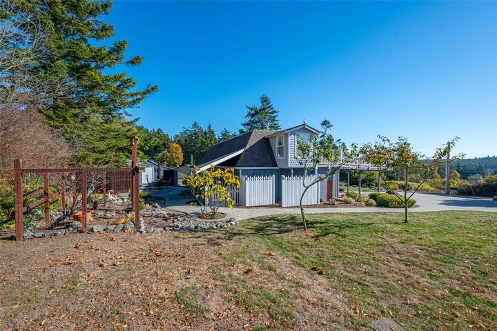 Property Photo:  644  La Cana Street  WA 98239 