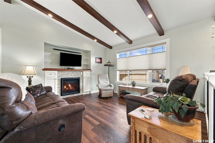 Property Photo:  878 Cedar Terrace  SK S0K 2T2 