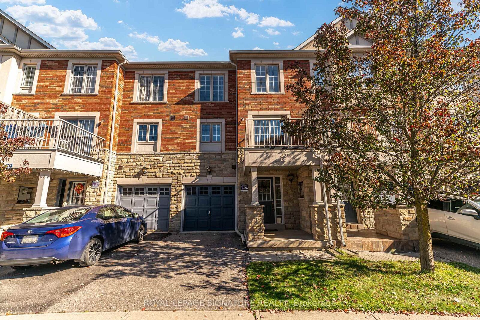 Property Photo:  67 Prince Charles Way  ON L6C 0B4 