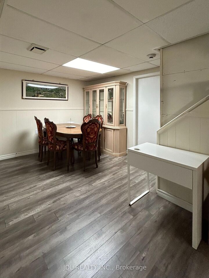 Property Photo: 3 Butterfield Dr Drive Master Bedroom Bsmt ON M3A 2L9