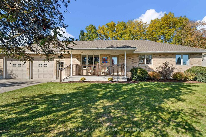 Property Photo:  94 York Street  ON N0M 1X0 