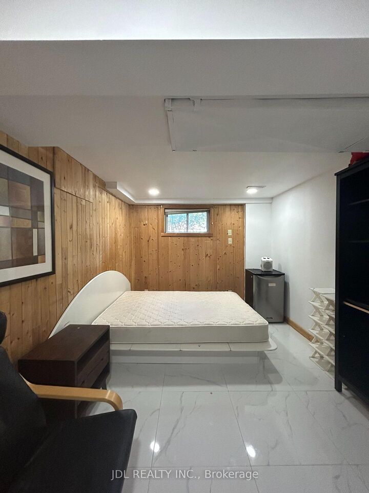 Property Photo: 110 Robinson St Street Renovated Bedroom Bsmt ON L3P 1P1