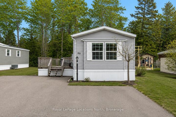 Property Photo:  89 Georgian Glen Drive  ON L9Z 1K8 