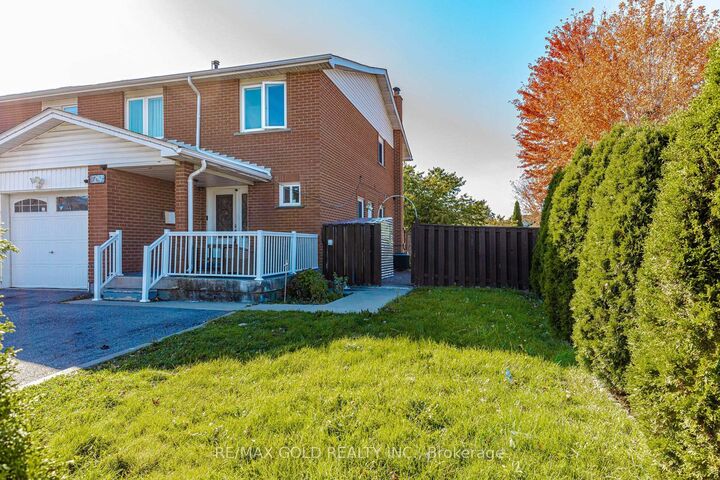 Property Photo:  7262 Sigsbee Drive  ON L4T 4A1 
