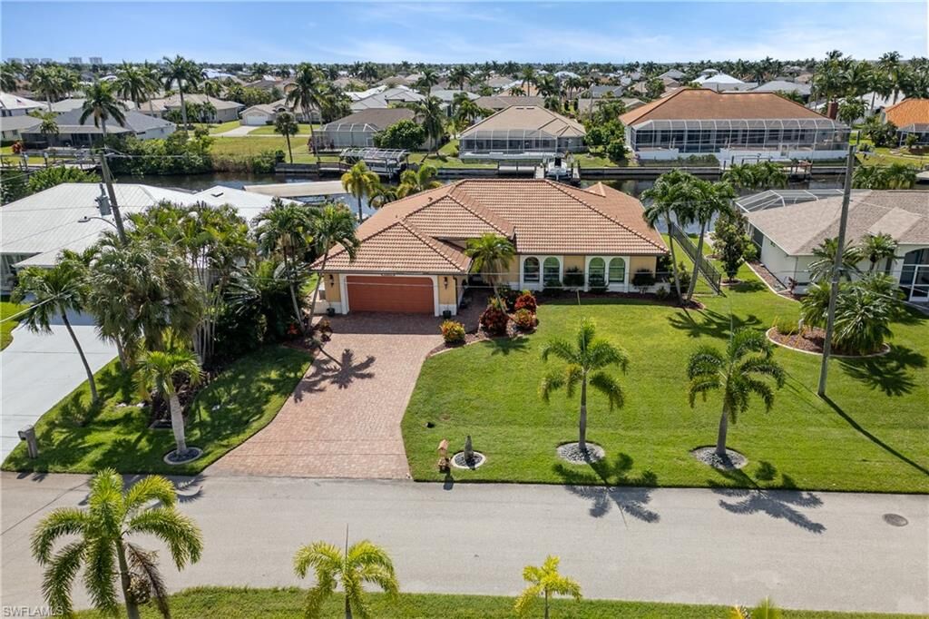 Property Photo:  2902 SW 36th Ter  FL 33914 
